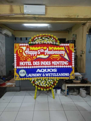 Papan Bunga di Warungbambu Karawang Timur