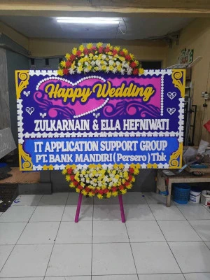 Papan Bunga di Warungbambu Karawang Timur