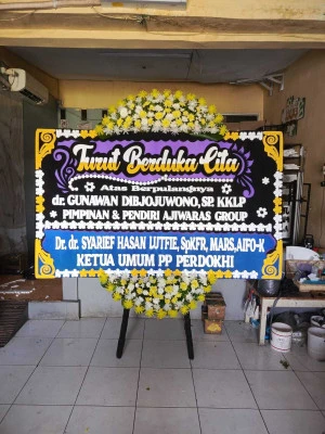 Papan Bunga di Warungbambu Karawang Timur
